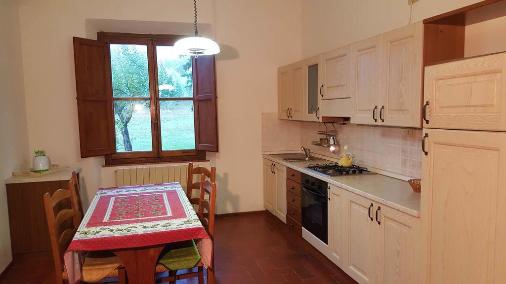 Holiday House Le Selvole Radda in Chianti Ruang foto